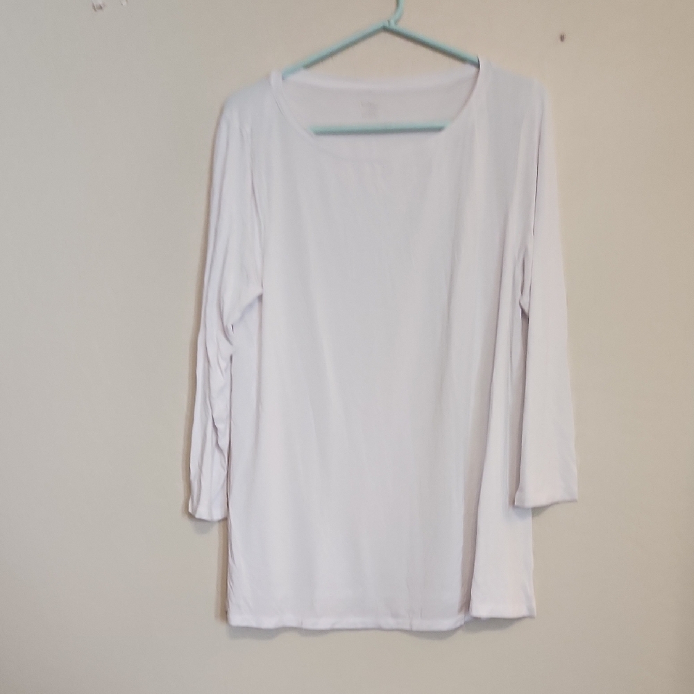 Daily Ritual Classic White 3/4 Sleeve Top